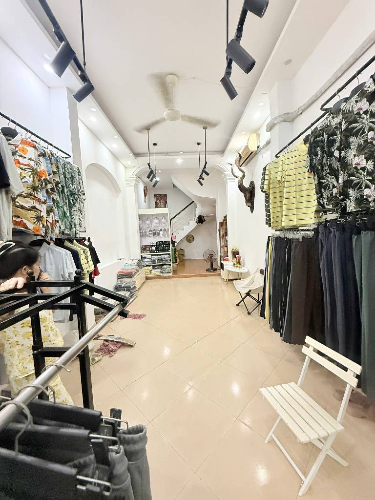 Bán nhà mặt phố Trần Quang Diệu - 37m2 6 tầng - vỉa hè rộng, ô tô tránh, kinh doanh vô đối - giá 23,5 tỷ