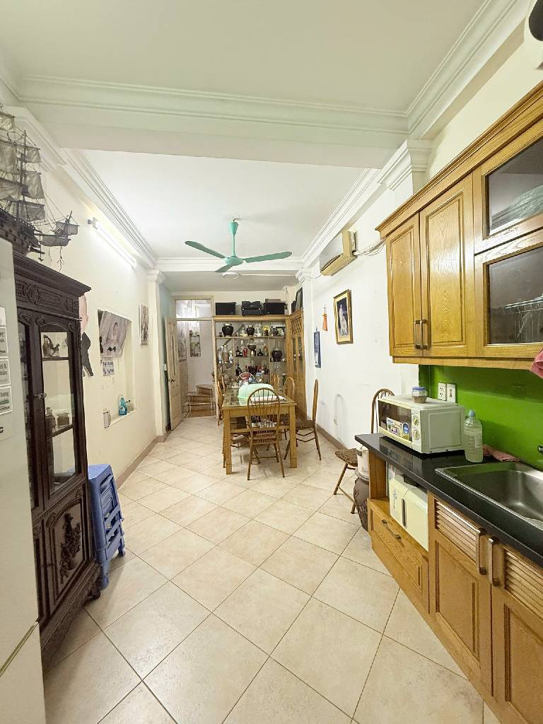 Bán nhà mặt phố Trần Quang Diệu - 37m2 6 tầng - vỉa hè rộng, ô tô tránh, kinh doanh vô đối - giá 23,5 tỷ