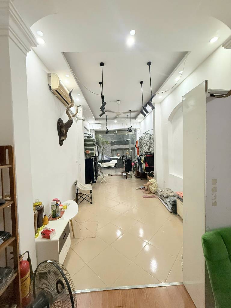 Bán nhà mặt phố Trần Quang Diệu - 37m2 6 tầng - vỉa hè rộng, ô tô tránh, kinh doanh vô đối - giá 23,5 tỷ