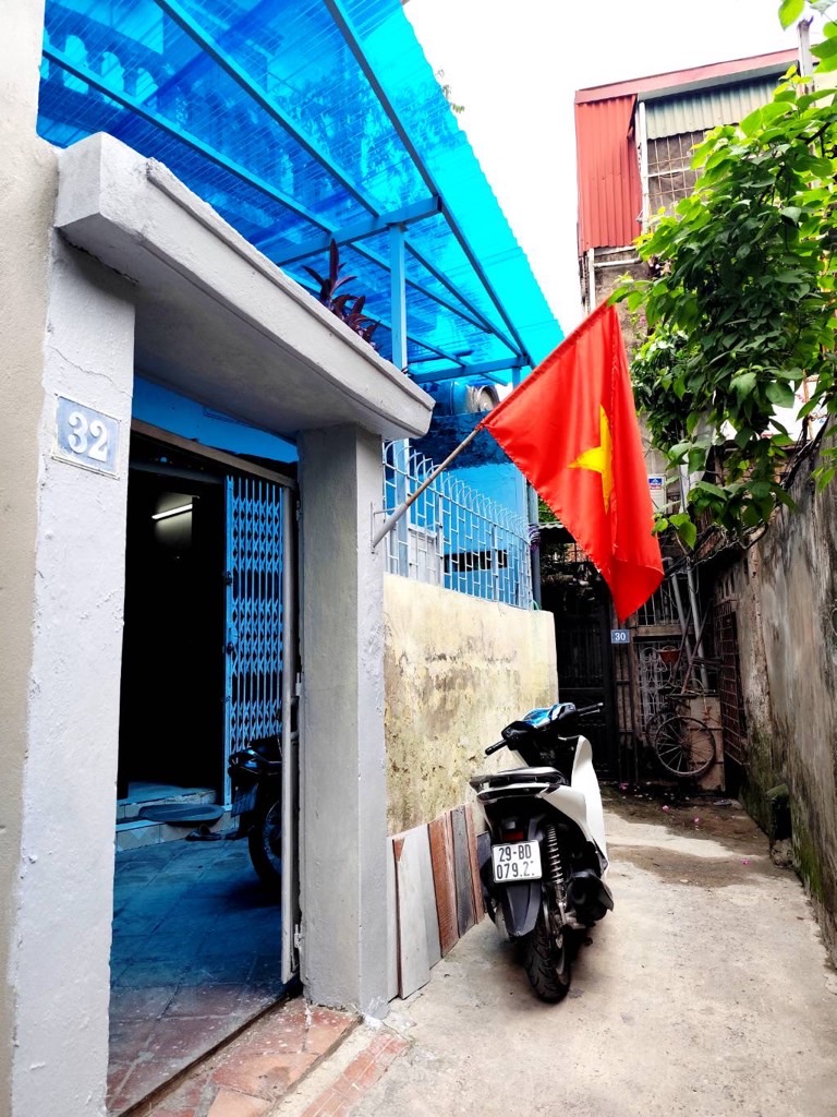 Bán nhà Tân Mai - diện tích 70m2 2 tầng - gần ô tô tránh - giá 9,5 tỷ