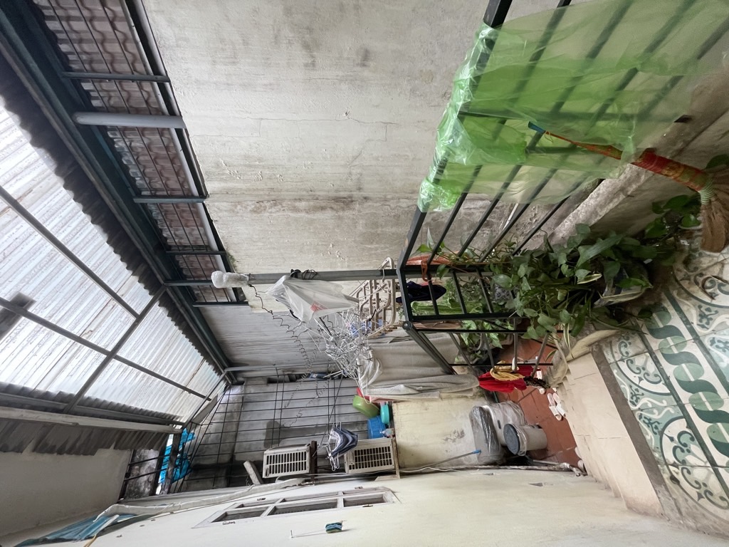 Bán nhà Nguyễn Trãi - diện tích 75m2 2 tầng - Lô đất đẹp nở hậu - giá 16,3 tỷ