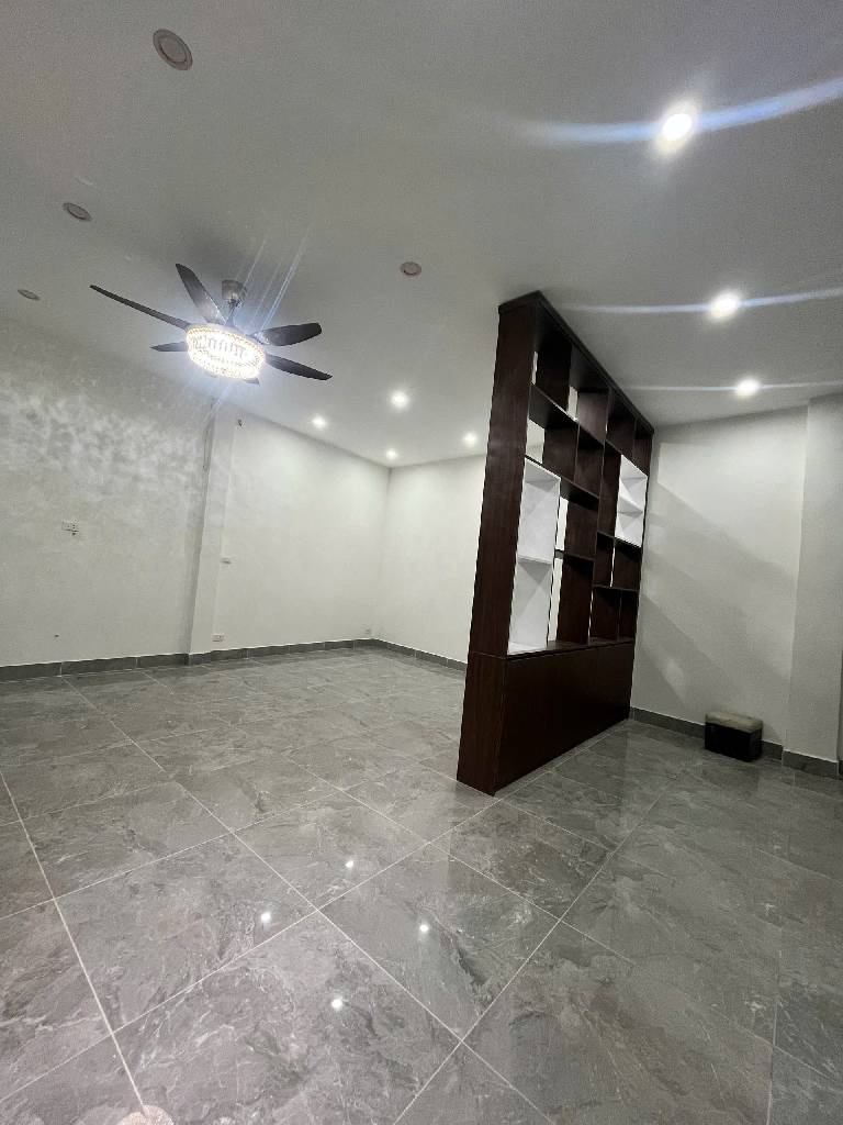 Bán nhà Nguyễn Khoái - diện tích 43.5m2 2 tầng - gần 50m quận Hoàng Mai - giá 3,05 tỷ