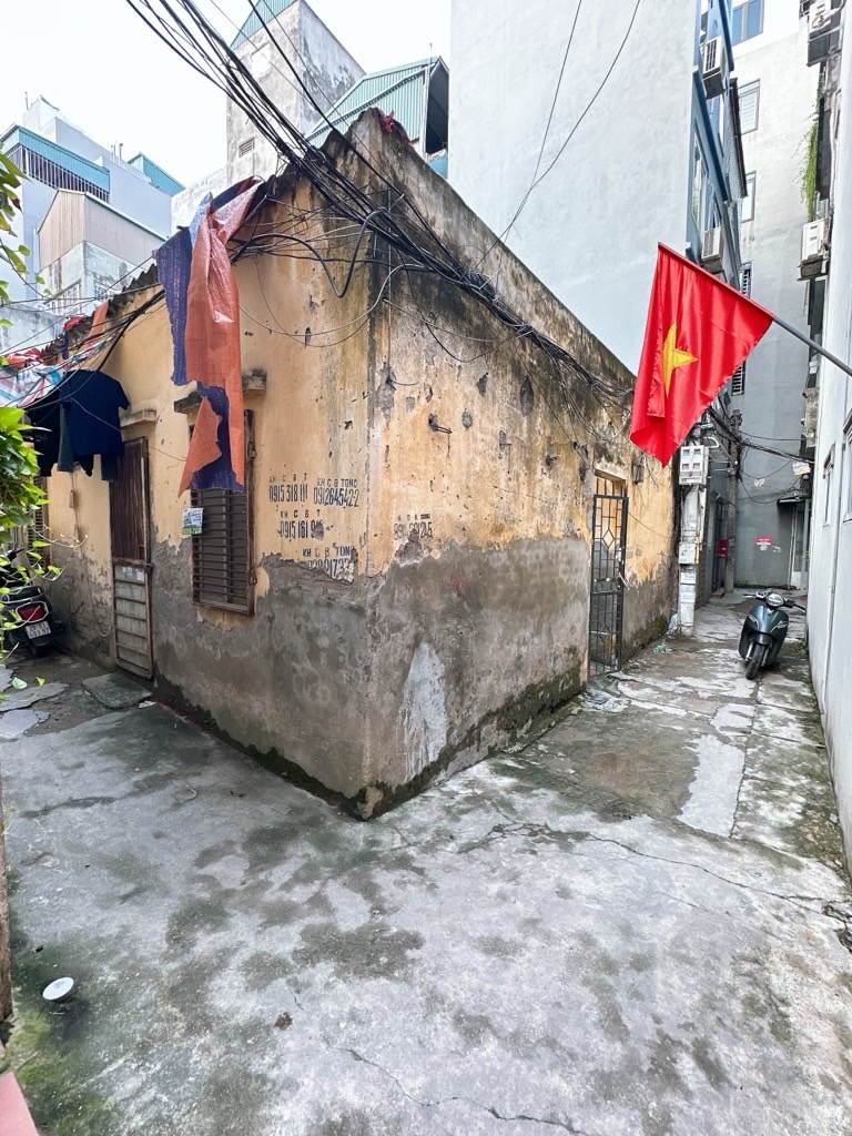 Bán nhà Định Công Thượng - diện tích 159m2 1 tầng - Lô góc 2 mặt thoáng - giá 18,5 tỷ