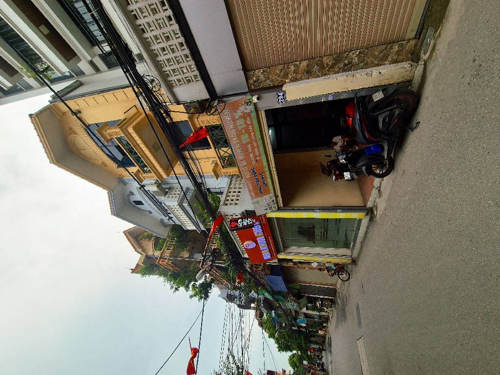 Bán nhà Lê Trọng Tấn - diện tích 47m2 3 tầng - Ô TÔ TRÁNH KINH DOANH ĐỈNH - giá 18,3 tỷ