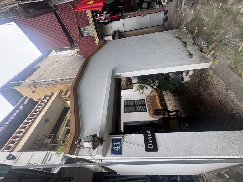 Bán nhà Nguyễn Trãi - diện tích 50m2 3 tầng - gần ô tô tránh - giá 4,9 tỷ