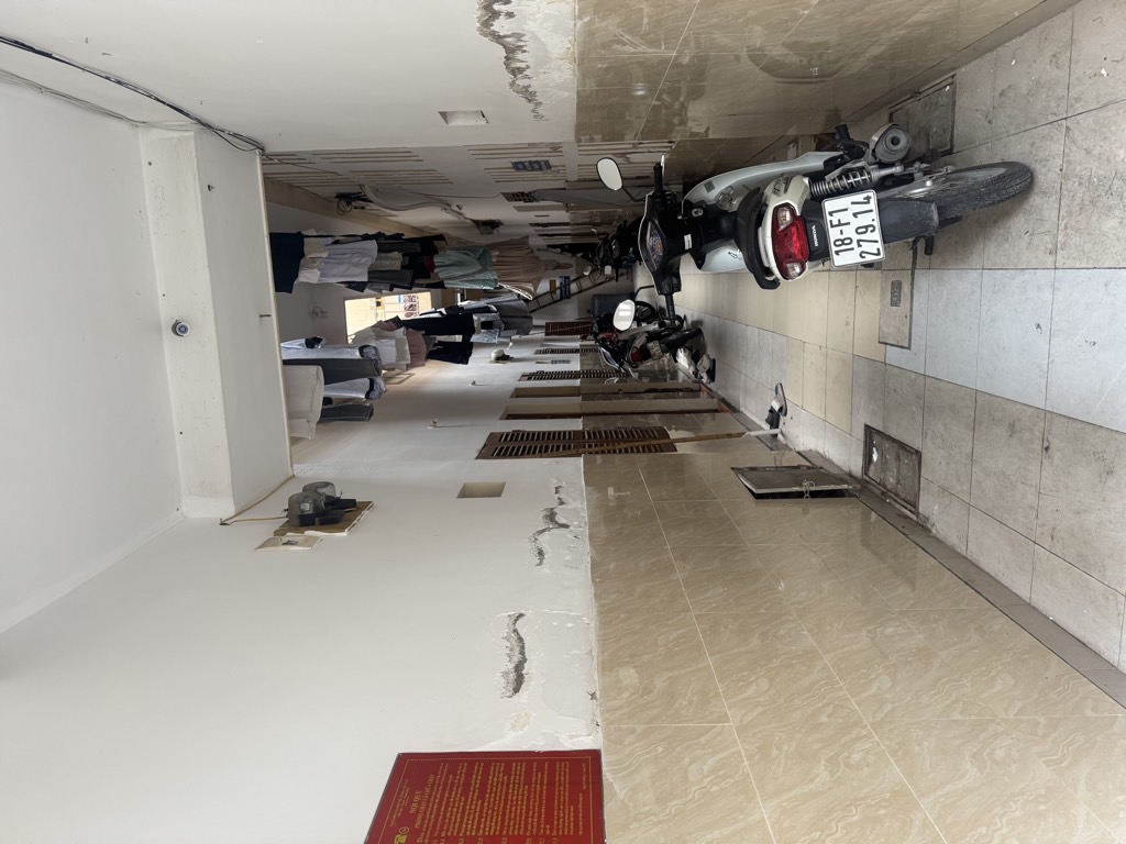 Bán nhà Định Công Thượng - diện tích 100m2 2 tầng - ô tô đỗ cửa - giá 20,8 tỷ