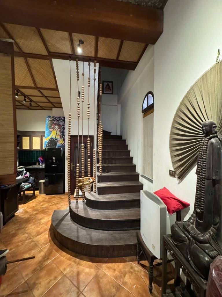 Bán nhà Nguyễn Khoái - diện tích 45m2 5 tầng - Căn nhà tự xây thiết kế đẹp - giá 10 tỷ