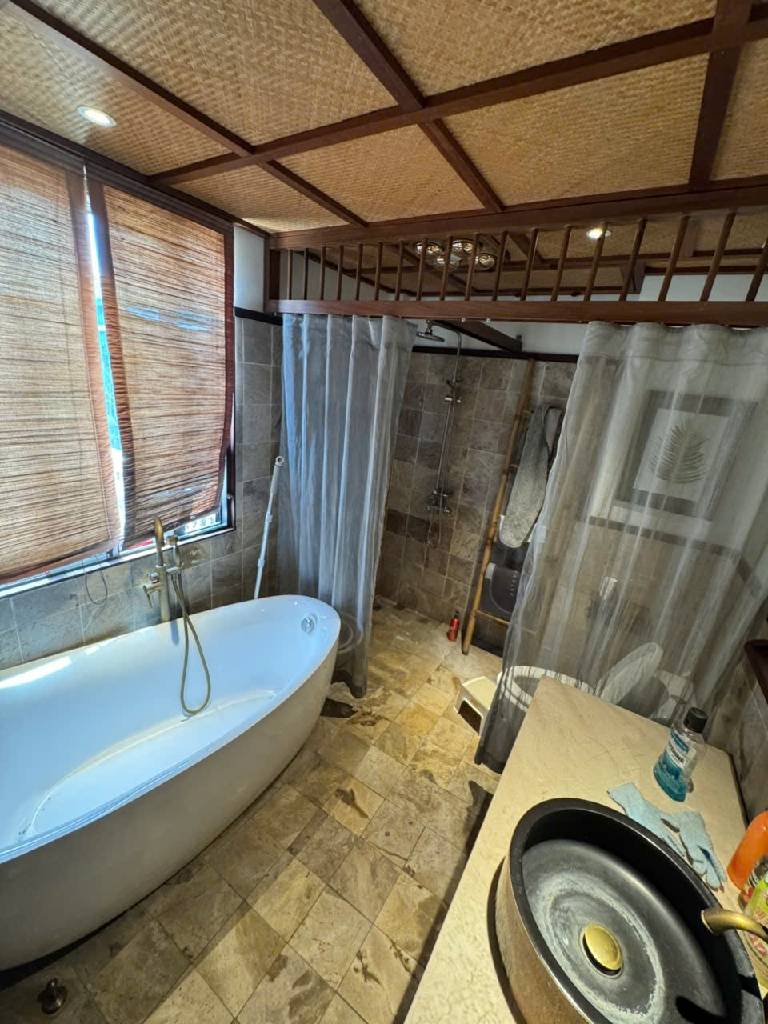 Bán nhà Nguyễn Khoái - diện tích 45m2 5 tầng - Căn nhà tự xây thiết kế đẹp - giá 10 tỷ