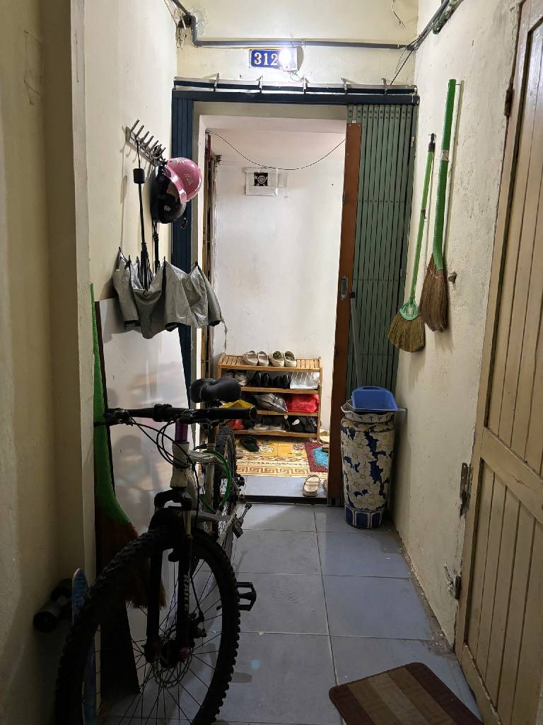 Bán nhà Minh Khai - diện tích 32m2 1 tầng - ô tô đỗ cửa - giá 2,9 tỷ