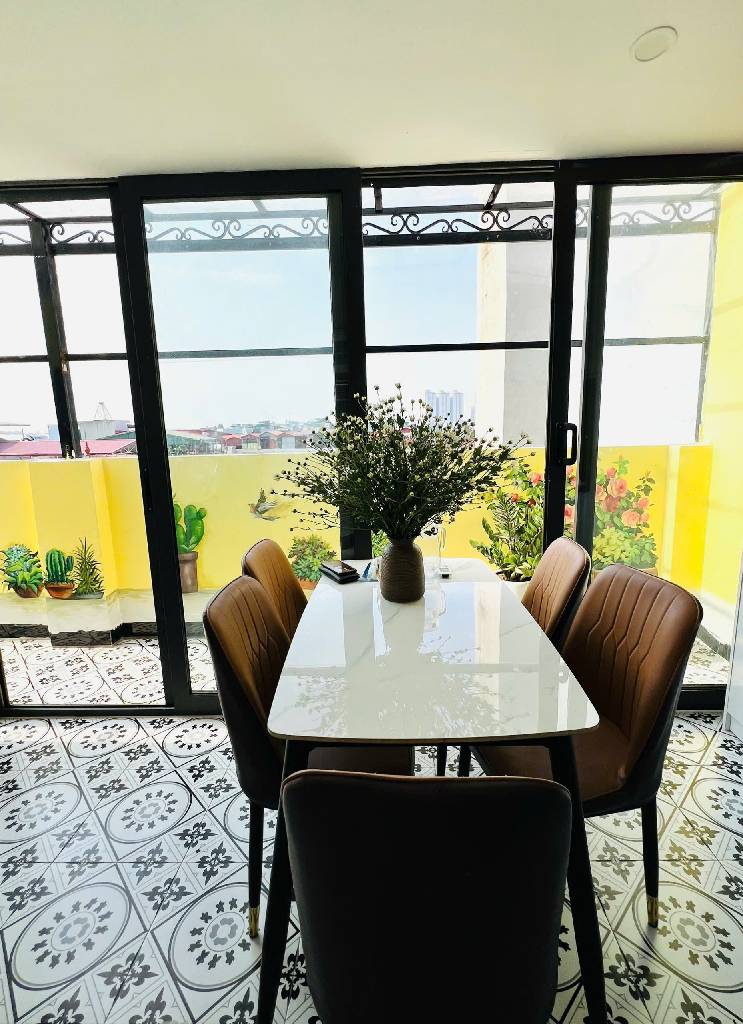 Bán nhà Bằng Liệt - diện tích 71m2 6 tầng - Gara ô tô 7 chỗ đỗ cửa - giá 17,1 tỷ