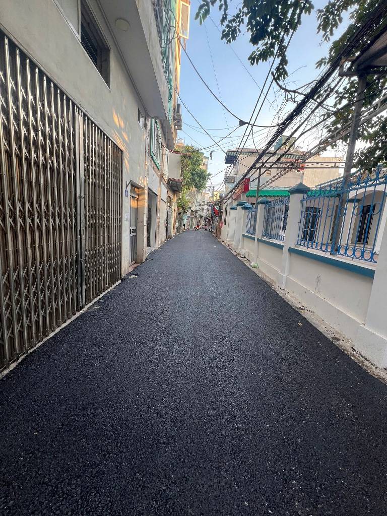 Bán nhà Bằng Liệt - diện tích 71m2 6 tầng - Gara ô tô 7 chỗ đỗ cửa - giá 17,1 tỷ