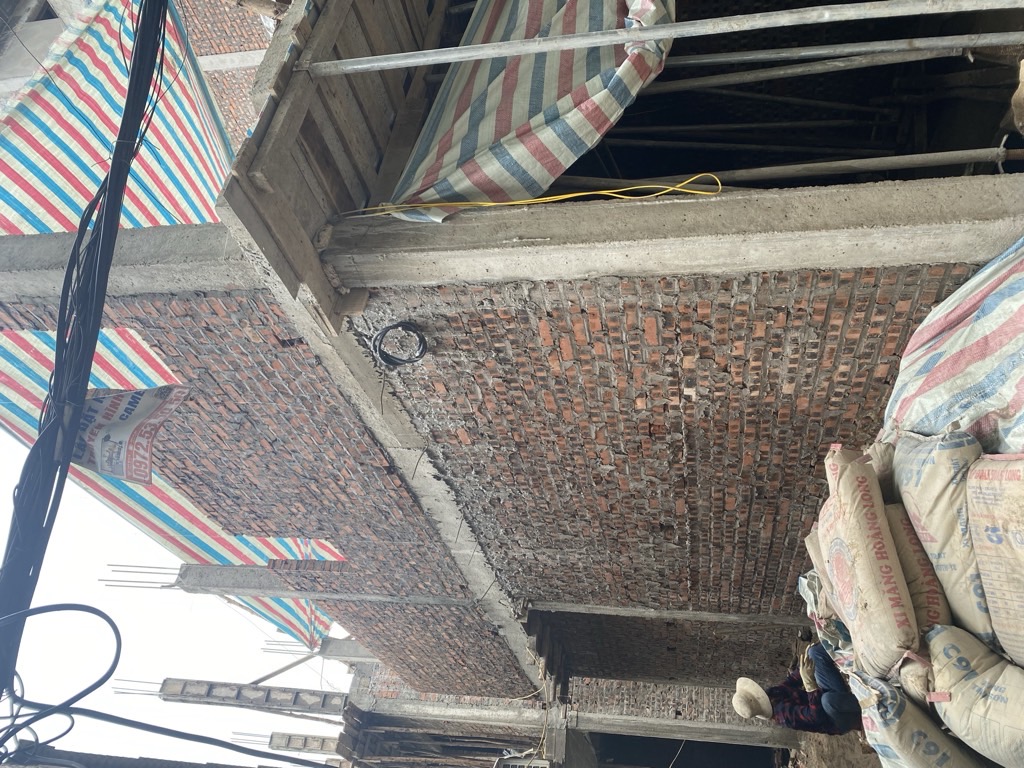 Bán nhà Nguyễn Khoái - diện tích 56.8m2 5 tầng - ô tô đỗ cửa - giá 5,8 tỷ