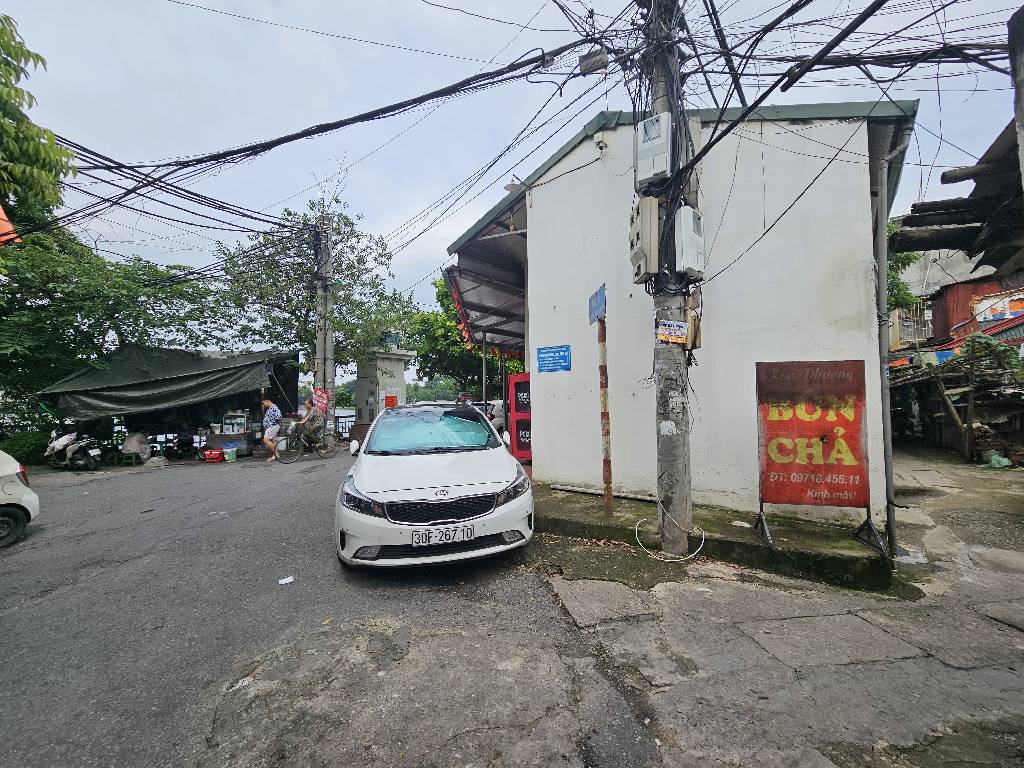 Bán nhà Kim Ngưu - diện tích 67.8m2 5 tầng - ô tô tránh - giá 15,6 tỷ