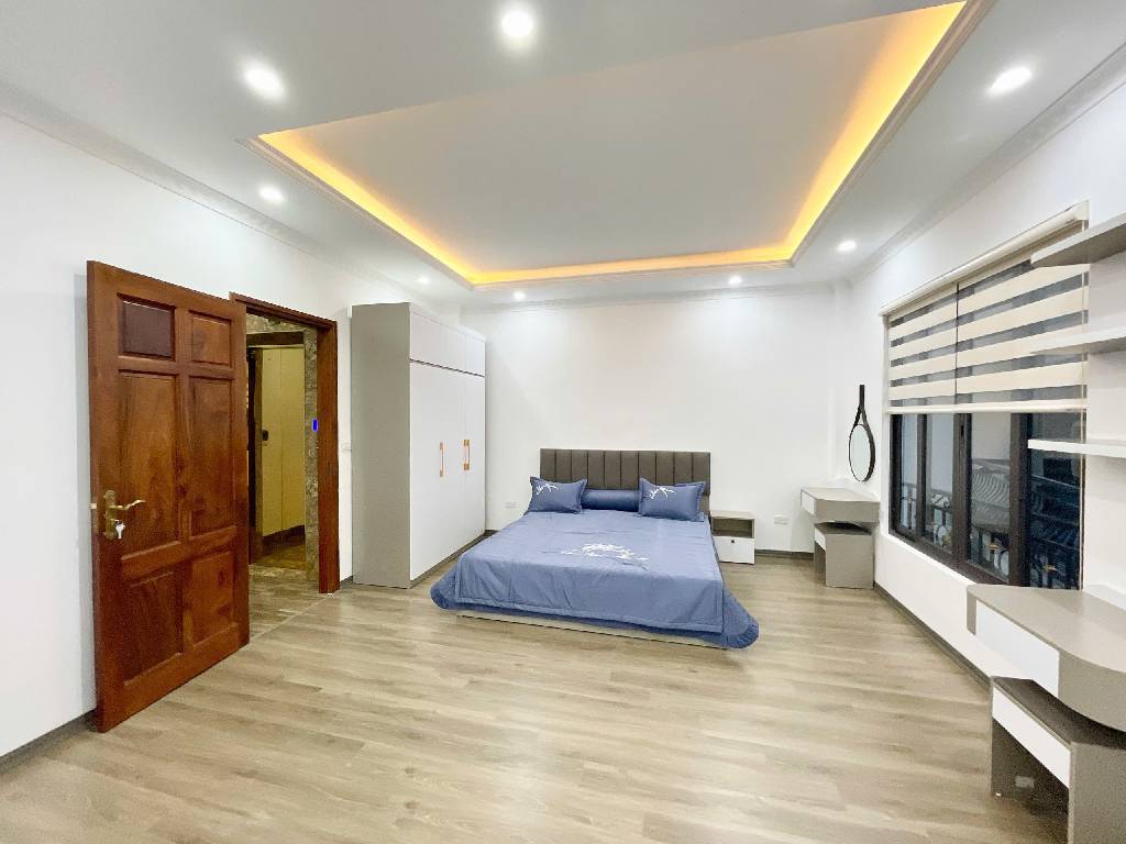 Bán nhà Pháo Đài Láng - diện tích 38m2 6 tầng - Lô góc - giá 11,9 tỷ