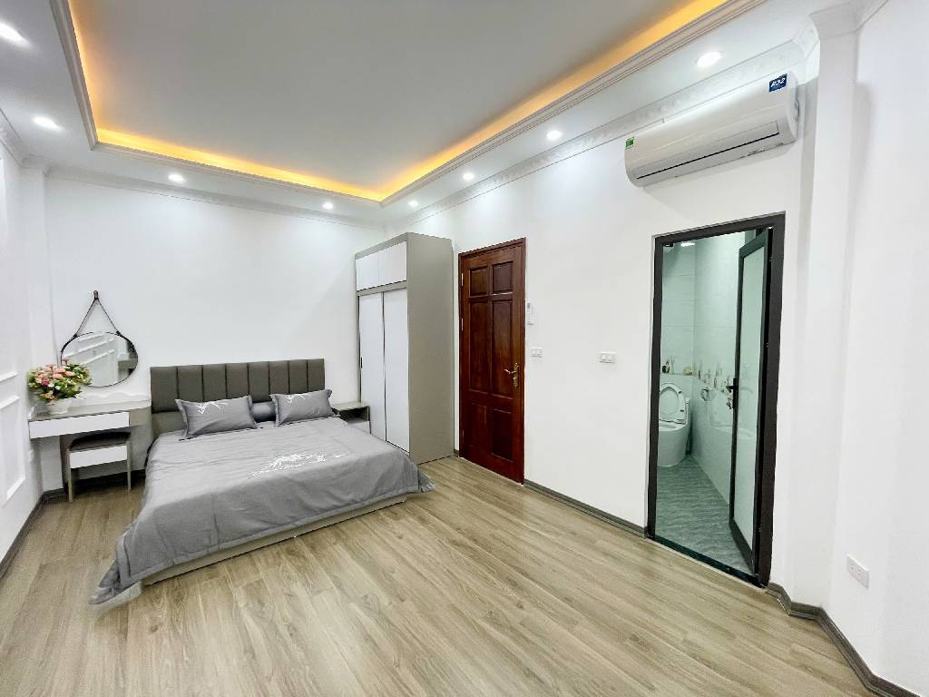 Bán nhà Pháo Đài Láng - diện tích 38m2 6 tầng - Lô góc - giá 11,9 tỷ