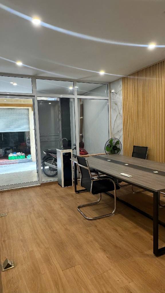 Bán nhà Tam Trinh - diện tích 94m2 3 tầng - Ô tô đỗ cửa - giá 16,5 tỷ