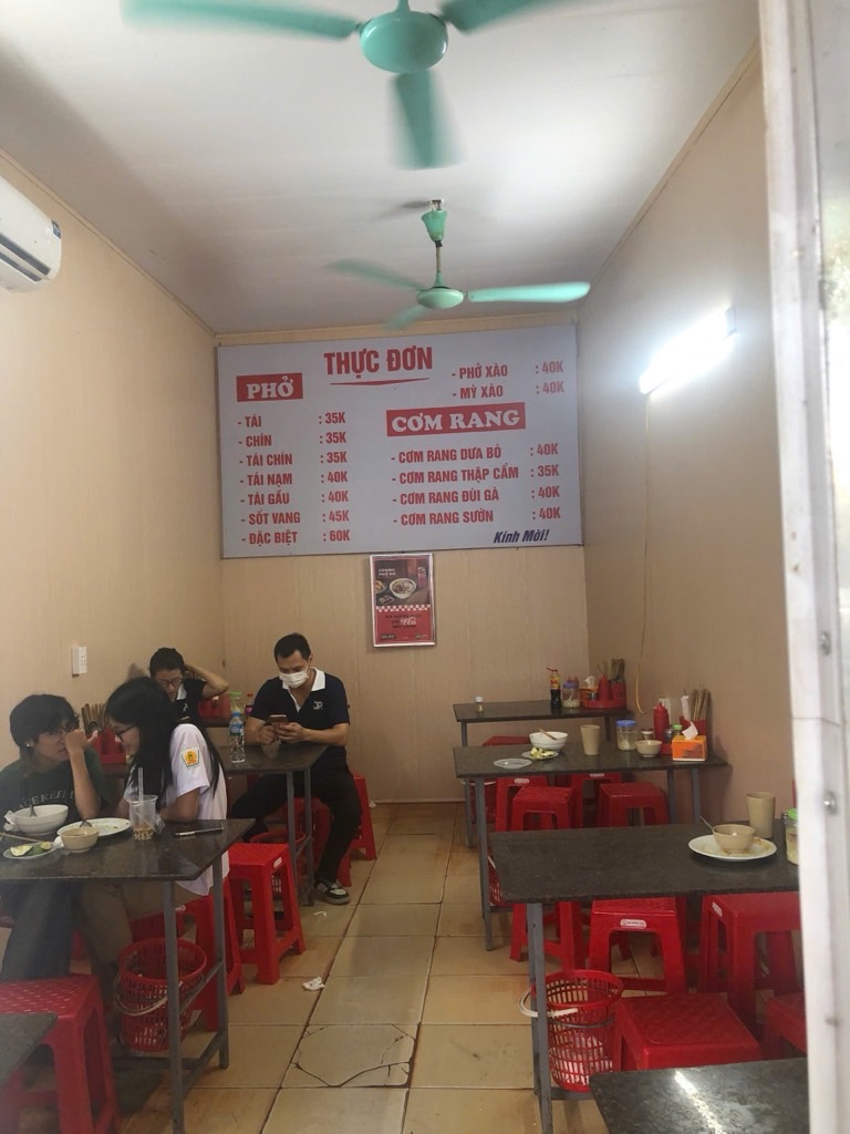 Bán nhà Thái Thịnh - diện tích 40m2 2 tầng - Mặt phố Ngã Tư VIP - giá 22,9 tỷ