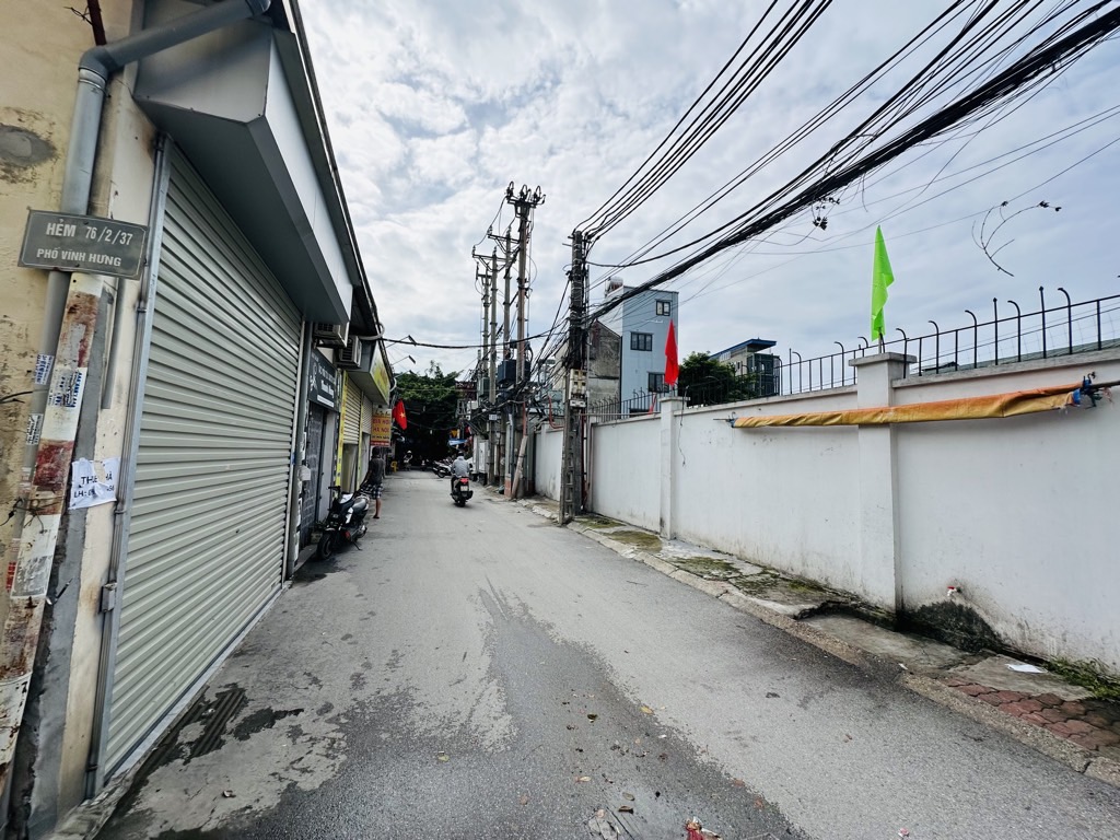 Bán nhà Vĩnh Hưng - diện tích 52m2 3 tầng - Ngõ ô tô - giá 13,5 tỷ