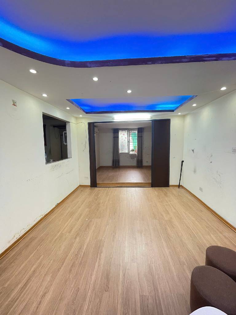 Bán nhà tập thể bưu điện Hồng Mai -  80m2 - 3 ngủ, ô tô đỗ cửa - giá  3,95 tỷ