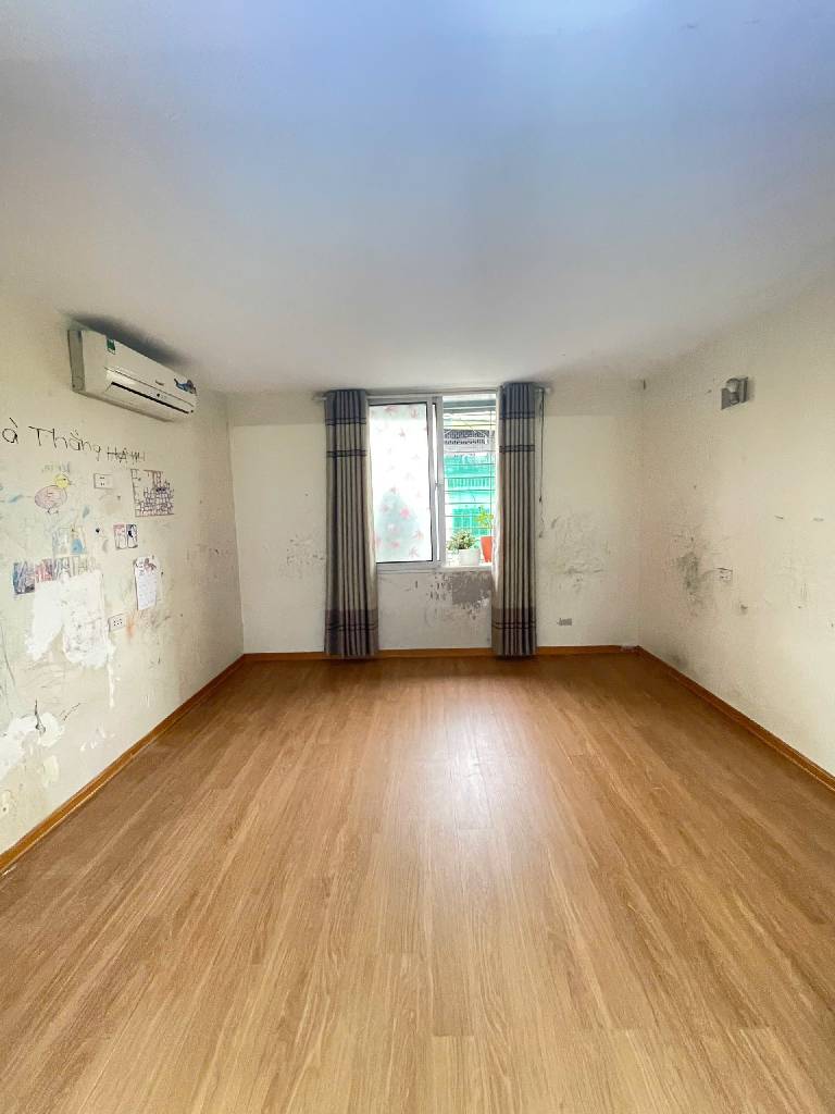 Bán nhà tập thể bưu điện Hồng Mai -  80m2 - 3 ngủ, ô tô đỗ cửa - giá  3,95 tỷ