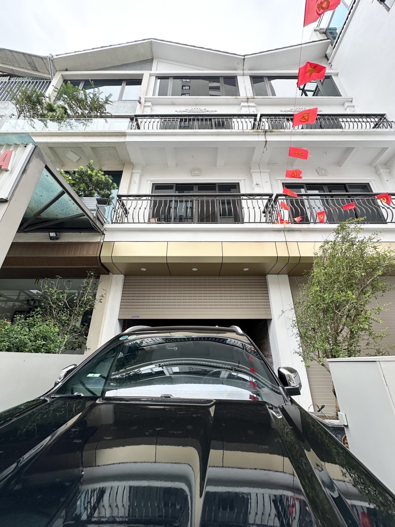 Bán nhà Thịnh Liệt - diện tích 89.5m2 4 tầng - ô tô vào nhà - giá 21,6 tỷ