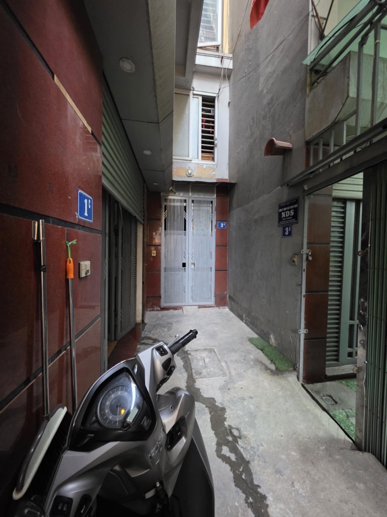 Bán nhà Hưng Phúc - diện tích 36m2 4 tầng - Nhà chắc chắn, gần phố - giá 7,1 tỷ