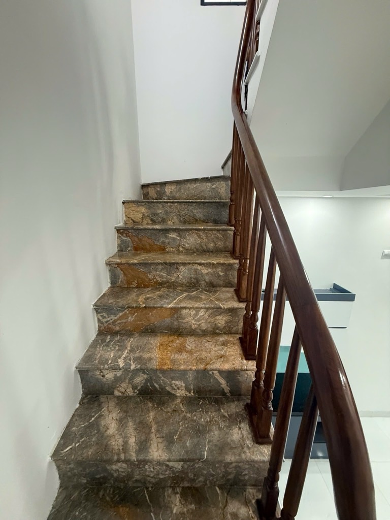 Bán nhà Lĩnh Nam - diện tích 22m2 4 tầng - ô tô thông 2 ngõ - giá 4,2 tỷ