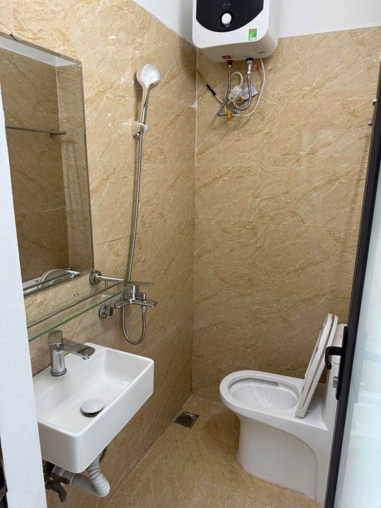 Bán nhà Lĩnh Nam - diện tích 22m2 4 tầng - ô tô thông 2 ngõ - giá 4,2 tỷ