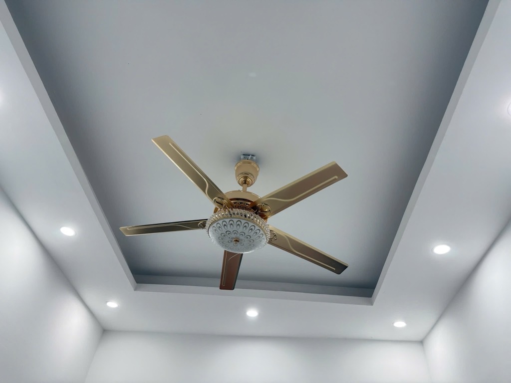 Bán nhà Lĩnh Nam - diện tích 22m2 4 tầng - ô tô thông 2 ngõ - giá 4,2 tỷ