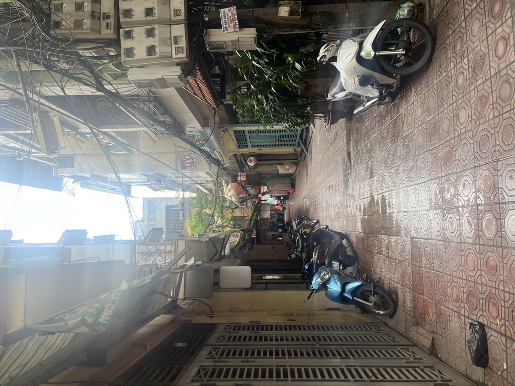 Bán nhà Yên Bái 2 - diện tích 47.5m2 3 tầng - ô tô tránh - giá 17,5 tỷ