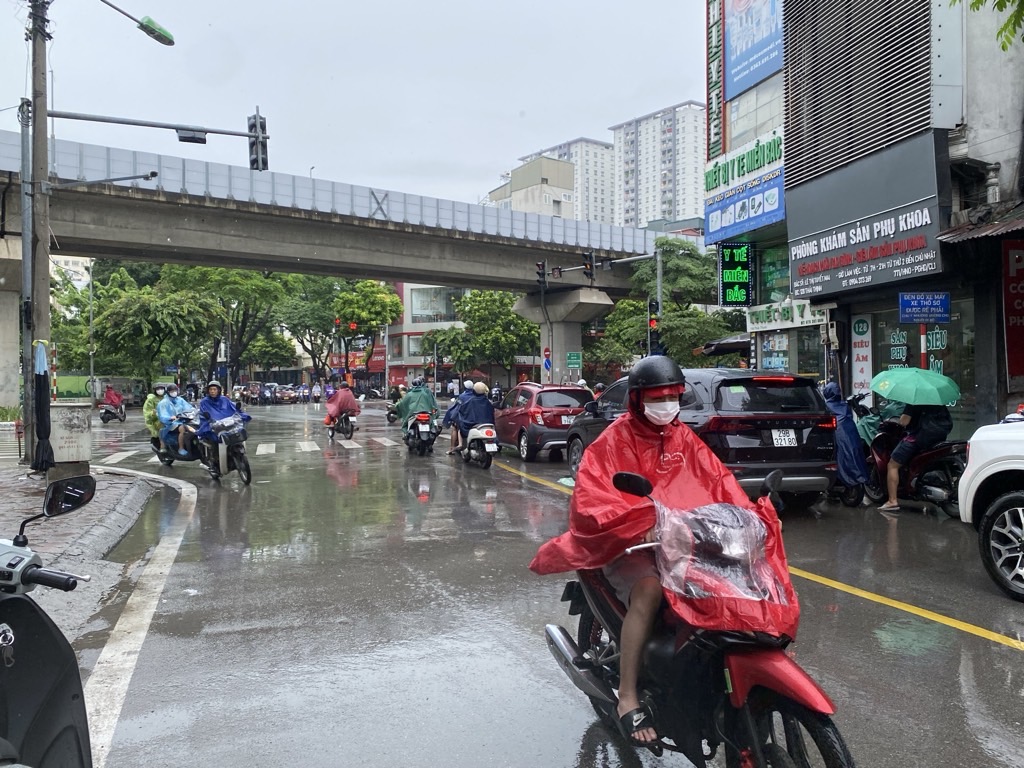 Bán nhà Thái Thịnh - diện tích 40m2 2 tầng - Mặt phố Ngã Tư VIP - giá 22,9 tỷ