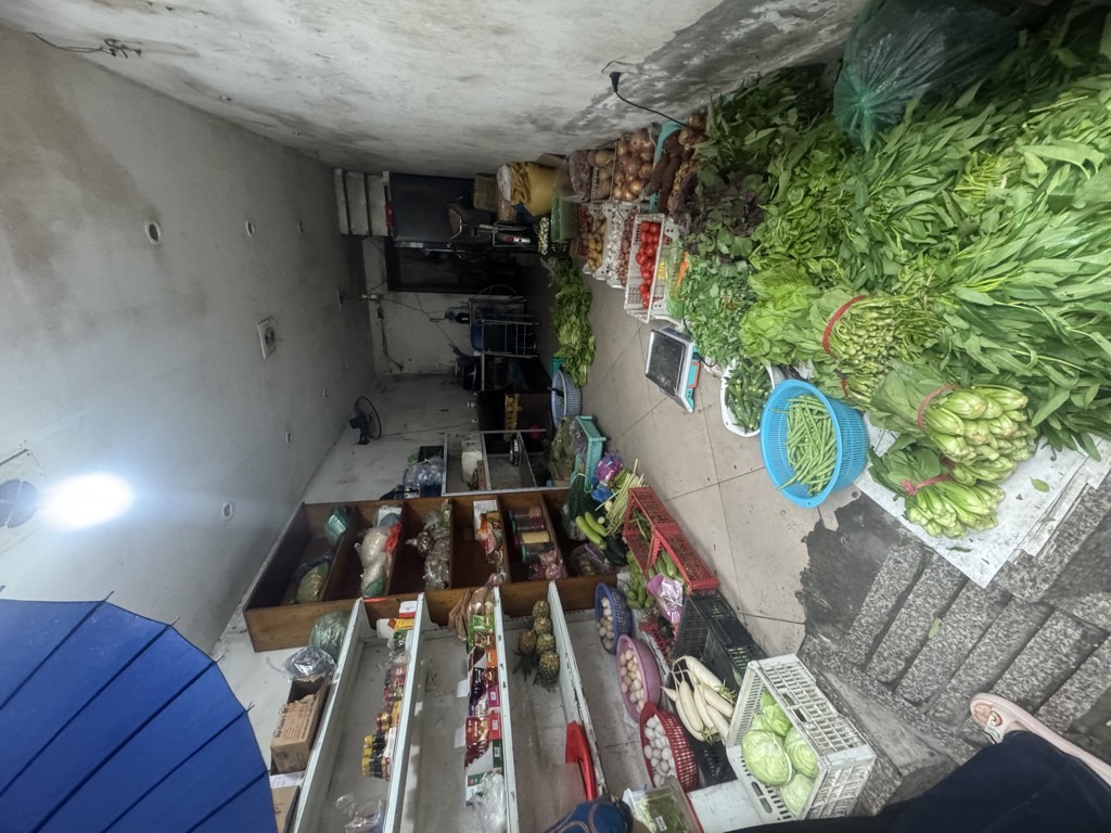 Bán nhà Định Công Thượng - diện tích 28,5m2 2 tầng - Ô tô tránh - giá 6,6 tỷ