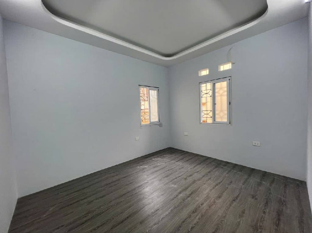 Bán nhà Bạch Mai - 23.6m2 4 tầng - mặt tiền 6m - lô góc 3 mặt thoáng, kinh doanh buôn bán - giá 7,95 tỷ