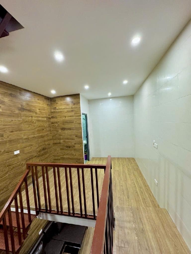 Bán nhà Dương Văn Bé - diện tích 72.5m2 3 tầng - ô tô cách nhà 30m - giá 12,8 tỷ