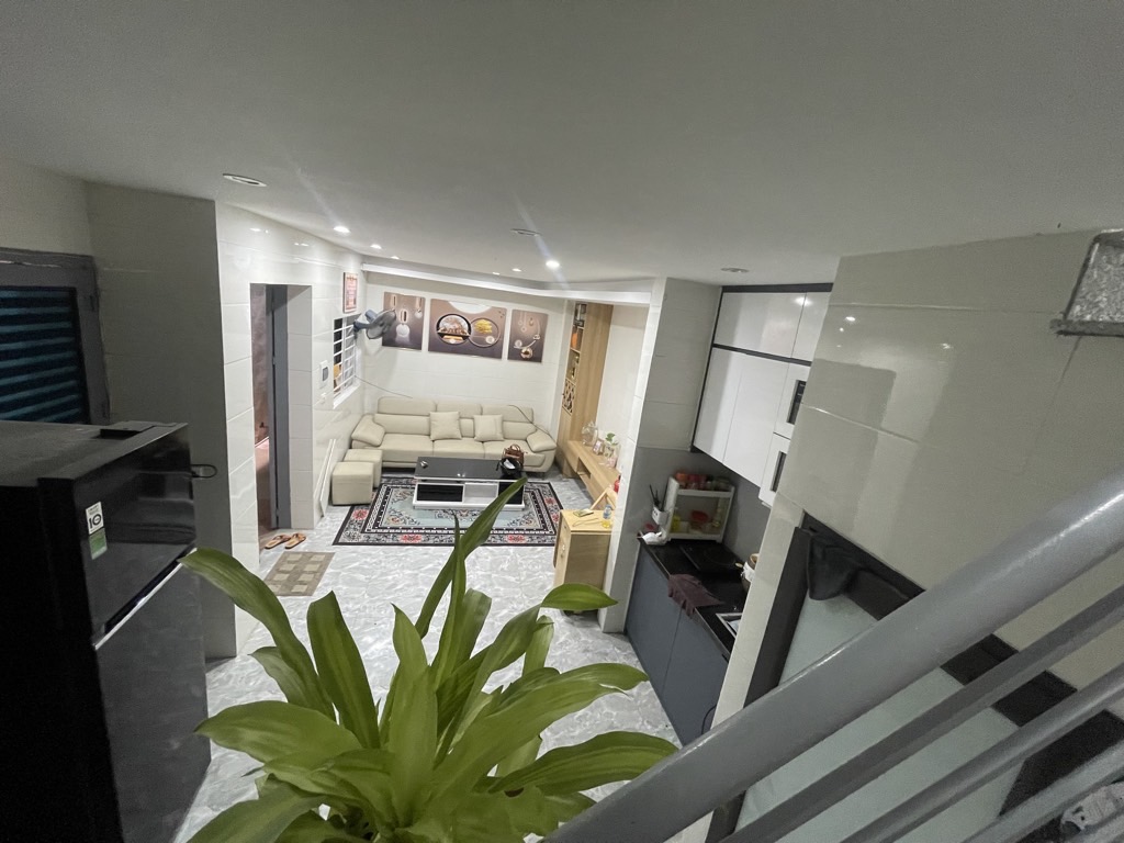 Bán nhà Nguyễn Xiển - diện tích 27.5m2 2 tầng - Nhà đẹp hiếm có - giá 2,1 tỷ