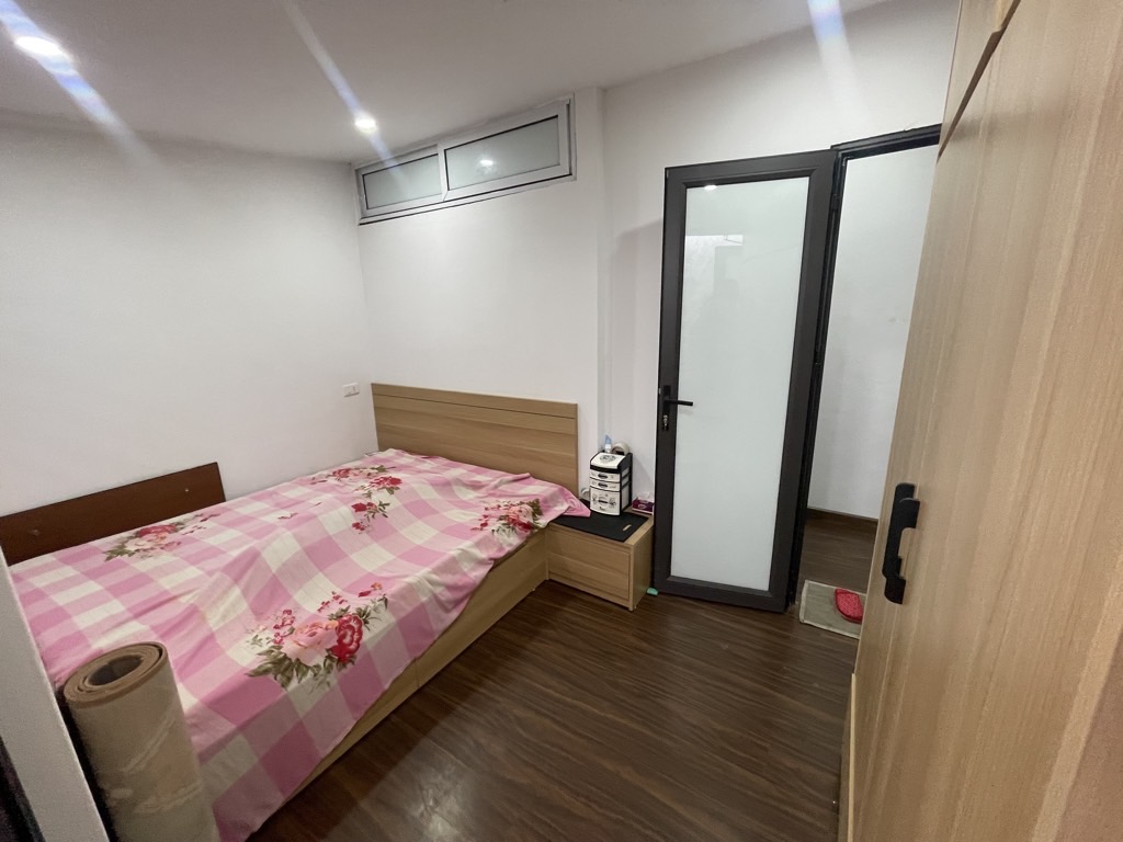 Bán nhà Nguyễn Xiển - diện tích 27.5m2 2 tầng - Nhà đẹp hiếm có - giá 2,1 tỷ