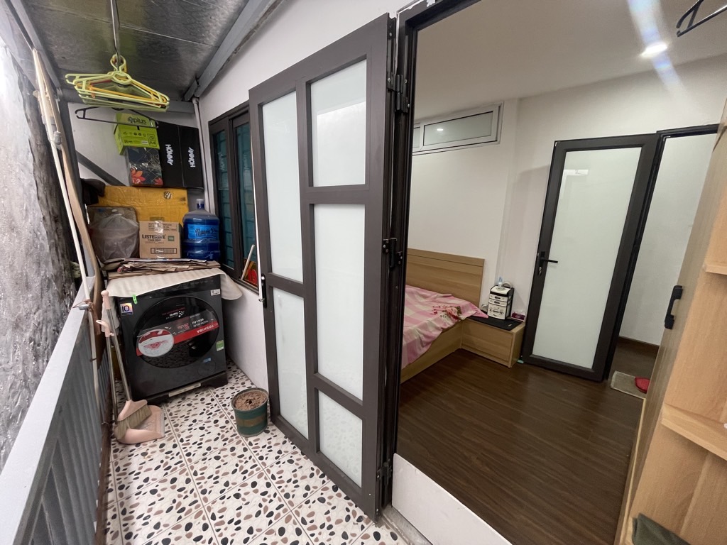 Bán nhà Nguyễn Xiển - diện tích 27.5m2 2 tầng - Nhà đẹp hiếm có - giá 2,1 tỷ