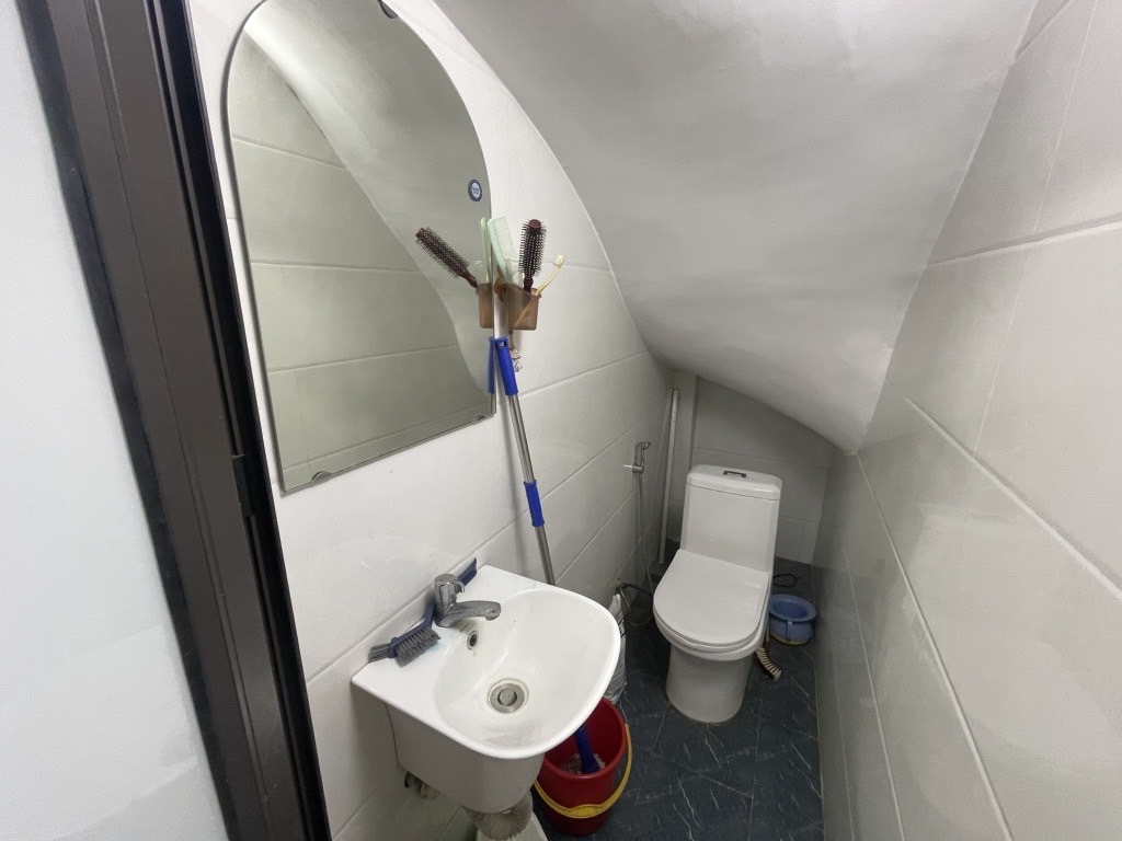 Bán nhà Nguyễn Xiển - diện tích 27.5m2 2 tầng - Nhà đẹp hiếm có - giá 2,1 tỷ