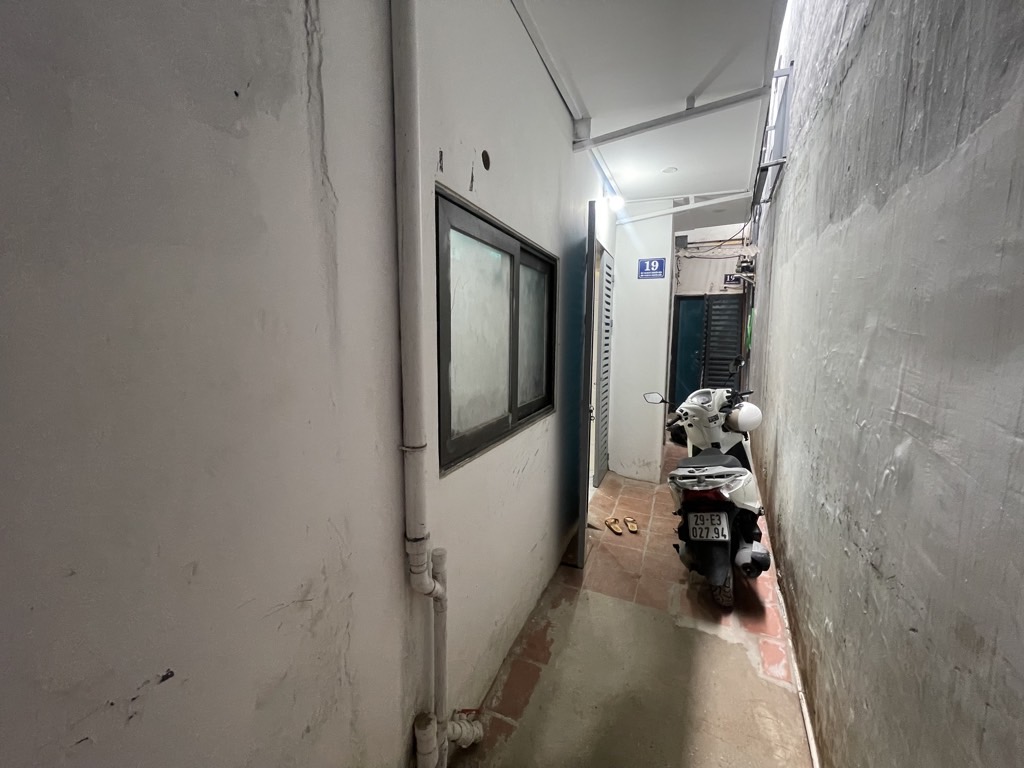 Bán nhà Nguyễn Xiển - diện tích 27.5m2 2 tầng - Nhà đẹp hiếm có - giá 2,1 tỷ