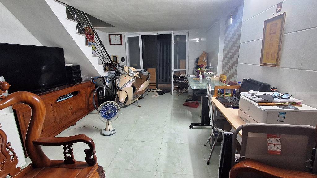 Bán nhà Định Công Thượng - diện tích 32m2 3 tầng - Lô góc 2 thoáng - giá 3,3 tỷ