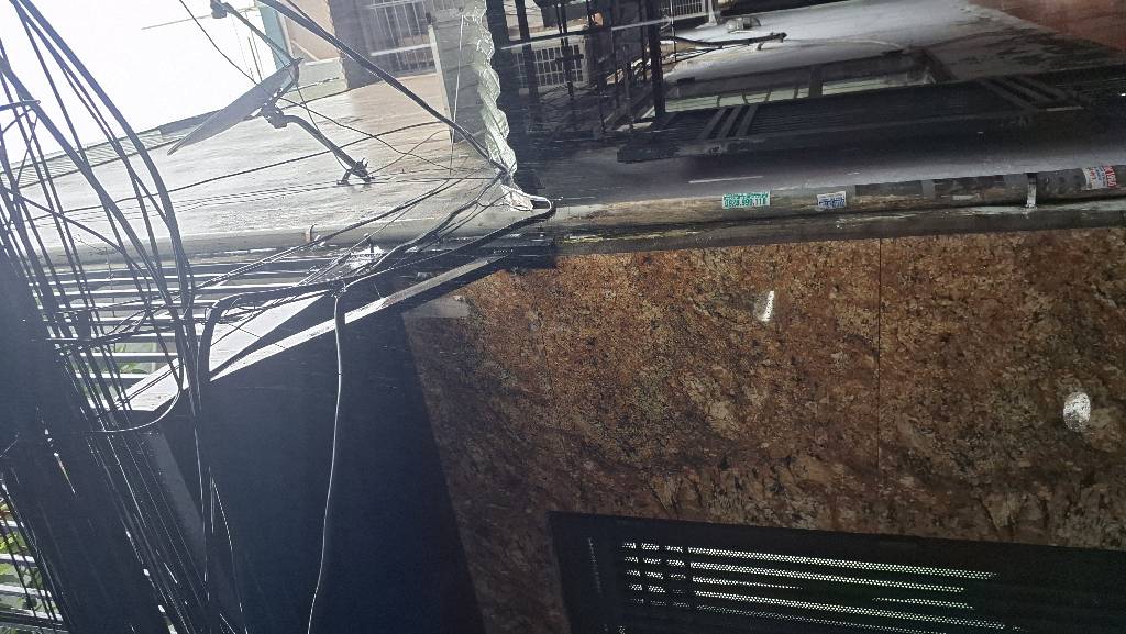 Bán nhà Định Công Thượng - diện tích 32m2 3 tầng - Lô góc 2 thoáng - giá 3,3 tỷ