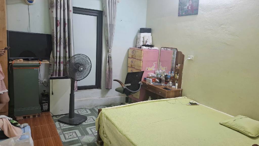 Bán nhà Định Công Thượng - diện tích 32m2 3 tầng - Lô góc 2 thoáng - giá 3,3 tỷ