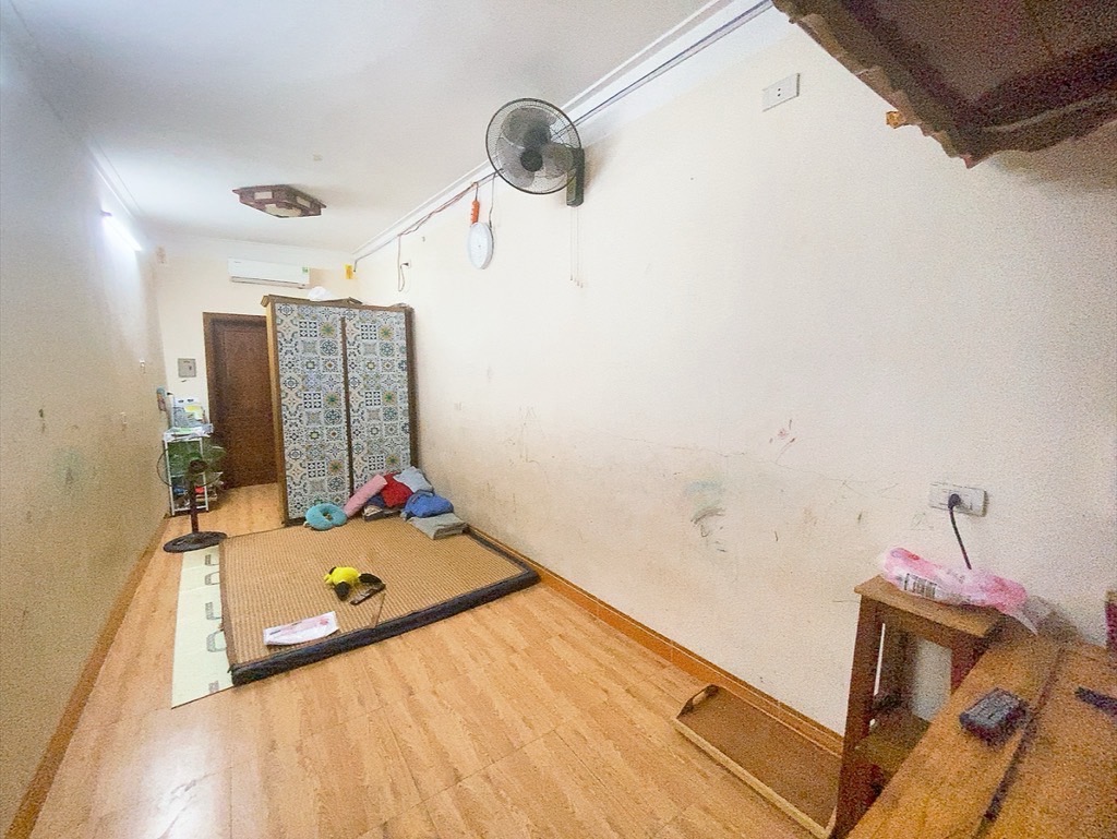 Bán nhà Minh Khai - diện tích 31m2 3 tầng - Mặt phố kinh doanh siêu khủng - giá 8 tỷ