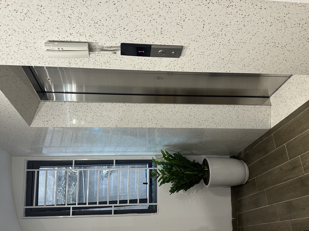 Bán nhà Tam Trinh - diện tích 42.7m2 4 tầng - thang máy - giá 10,9 tỷ