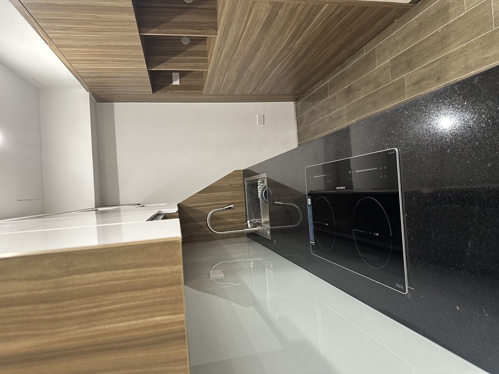 Bán nhà Tam Trinh - diện tích 42.7m2 4 tầng - thang máy - giá 10,9 tỷ