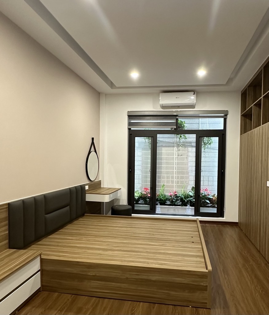 Bán nhà Tam Trinh - diện tích 42.7m2 4 tầng - thang máy - giá 10,9 tỷ