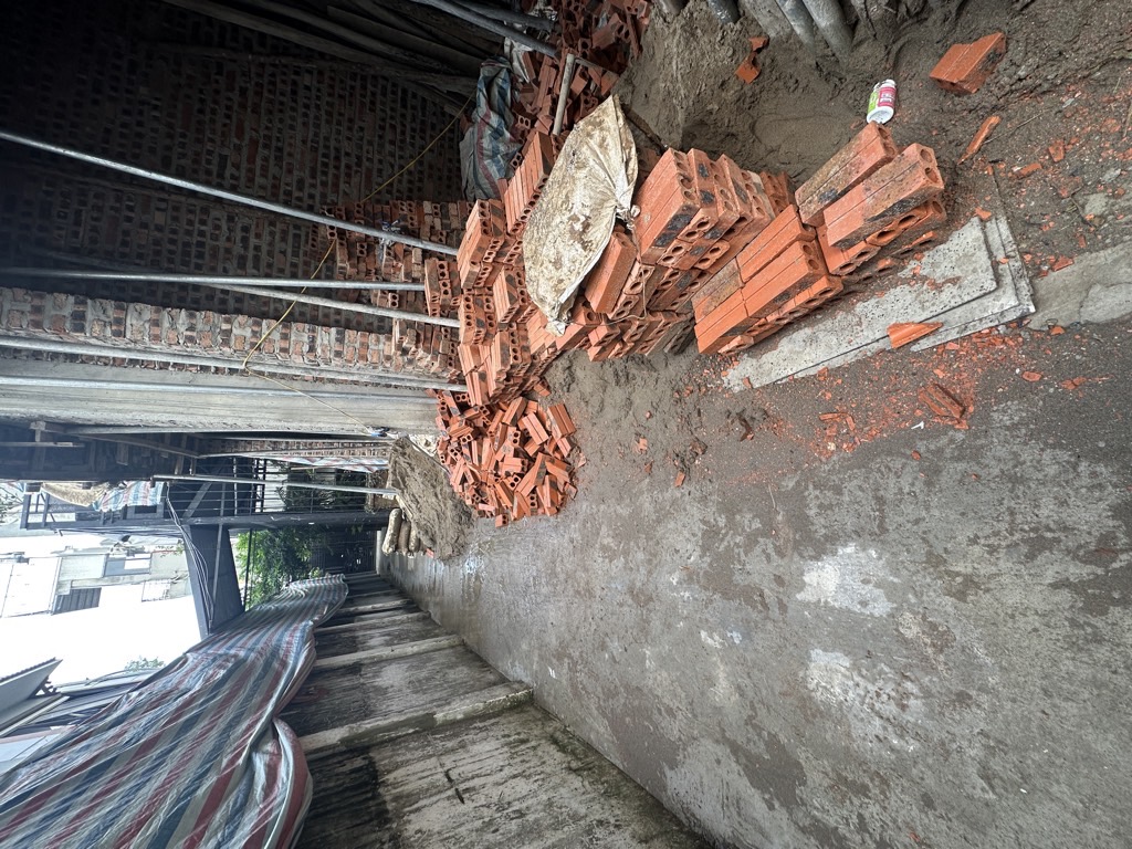 Bán nhà Nguyễn Khoái - diện tích 67,7m2 5 tầng - Nhà mới 5 tầng - giá 19,5 tỷ