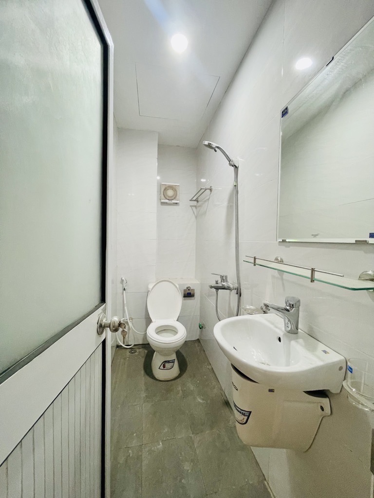 Bán nhà Minh Khai - diện tích 43m2 5 tầng - 7 phòng khép kín full nội thất - giá 9 tỷ