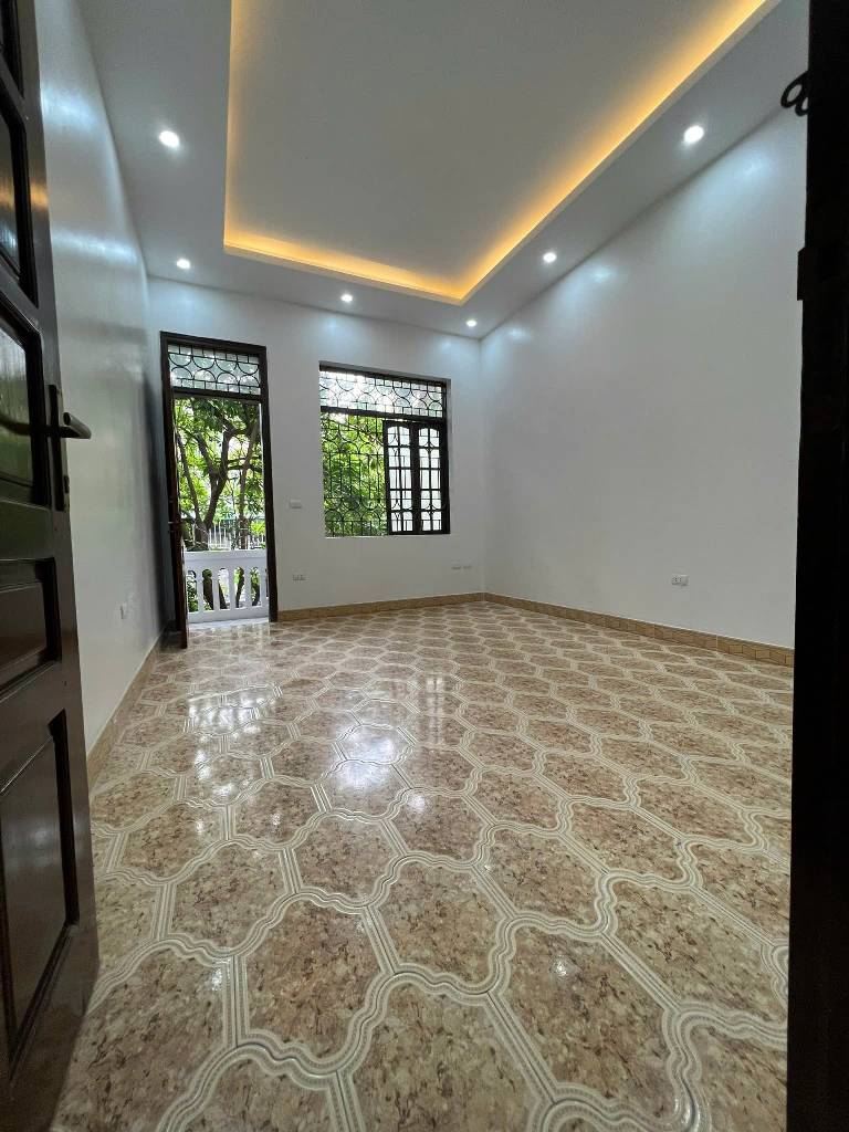 Bán nhà Hồng Mai - diện tích 52.3m2 3 tầng - Ô tô đỗ cách nhà 30m - giá 19,8 tỷ