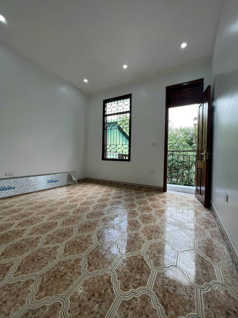 Bán nhà Hồng Mai - diện tích 52.3m2 3 tầng - Ô tô đỗ cách nhà 30m - giá 19,8 tỷ